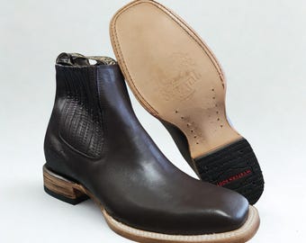 Men Brown Leather Square Toe Ankle Boots/ Botin Vaquero Cafe