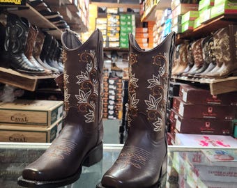 Women Dark Brown Rodeo Cowgirl Square Toe Boots