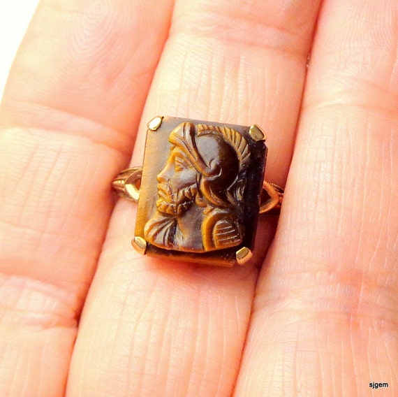 SALE, Sz 7, 10k Solid Gold Ring, Hand Carved, Vin… - image 2