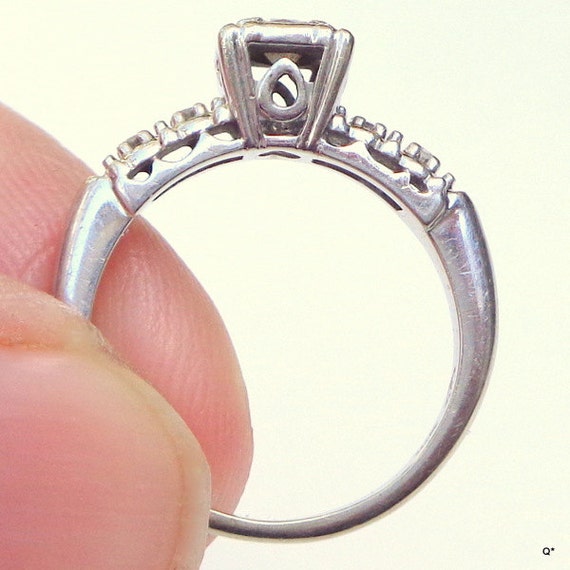 Size 5, 14k White Gold, Diamond Ring, Pristine Co… - image 3