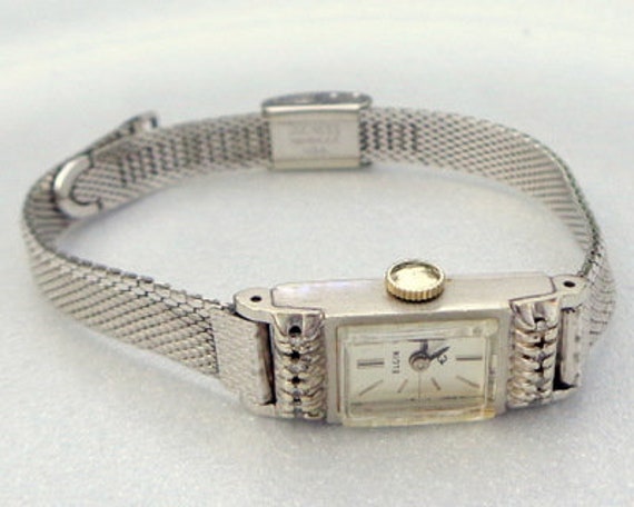 Vintage benrus ladies watch 17 clearance jewels