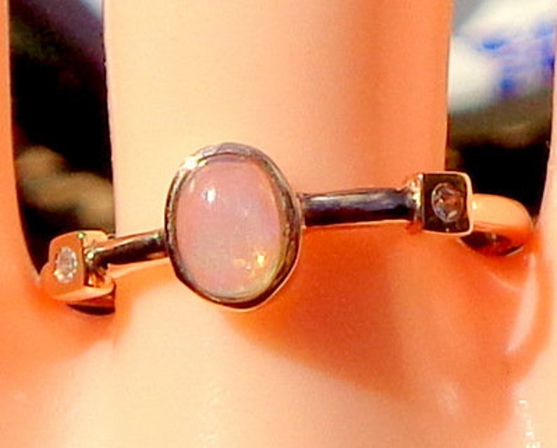 Sz 7.5 Solid Stone Natural Opal 14k Rose Gold .26ctw Natural Opal /& Diamond Stacking Ring 1.5g Oval Cut Gorgeous