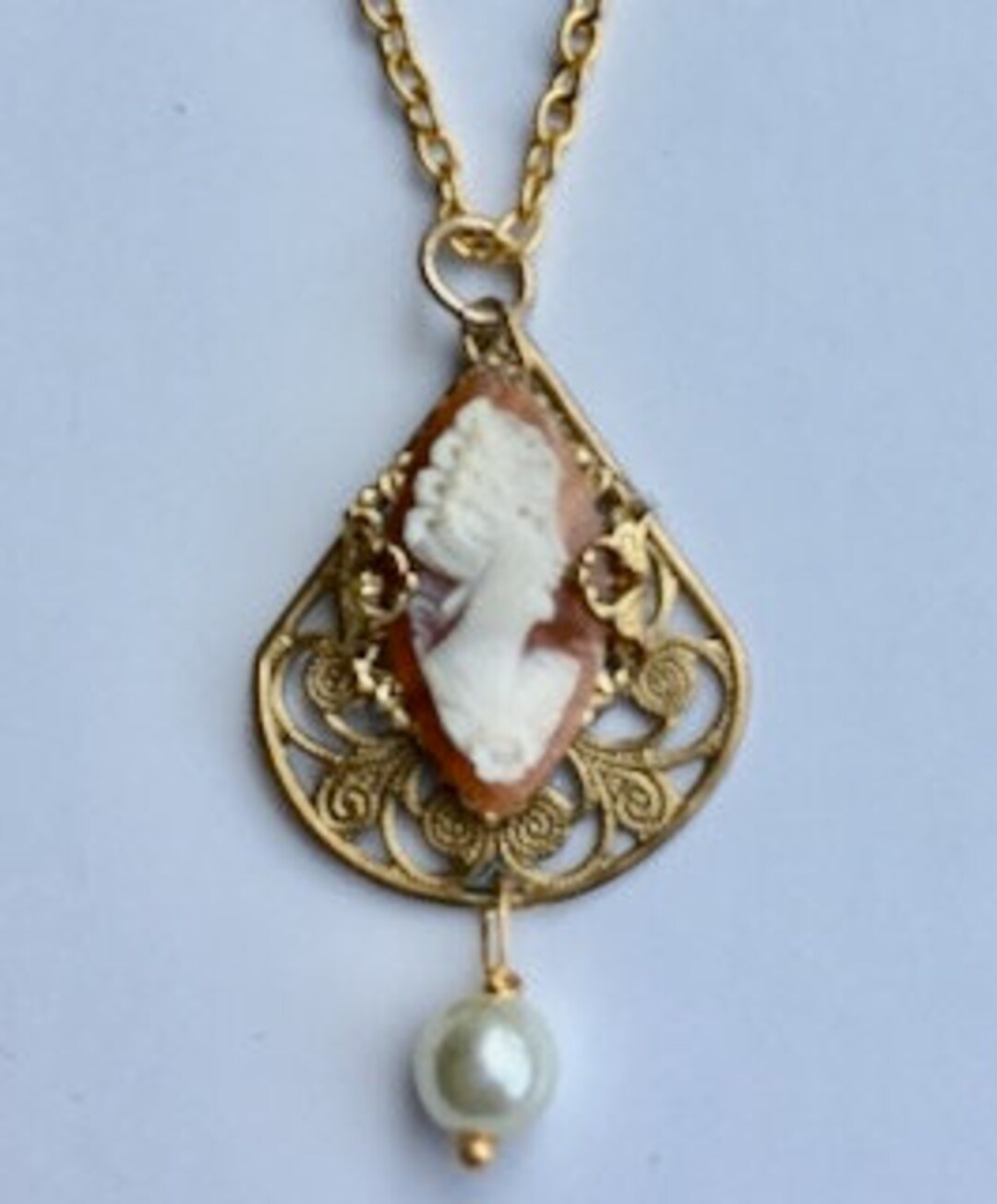Vintage, Hand Carved, Italian, Conch Shell, Cameo Necklace, Gold Tone ...