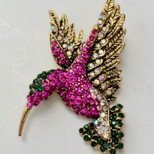 Crystal Hummingbird Pendent, Brooch, Hot Pink, Green, Araura, Golden, Bird in Flight, Pristine Condition image 1