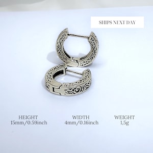 Silver Patterned Hoop Earrings for Men & Women – 15mm Lightweight Vintage Stainless Steel Huggie Earrings, Tribal Textured Design