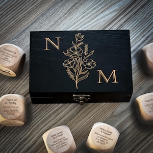 Personalized Leisure Dice Set - Engraved Wooden Box with Floral Design | Fun Self-Care & Mindfulness Game | Unique Gift for Relaxation