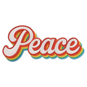 Può includere: Parola ricamata "Peace" in stile retrò. La parola è bianca con un contorno rosso e un effetto sfumato arcobaleno. Il design ha un aspetto 3D, con strati di rosso, arancione, giallo, verde, blu e viola.