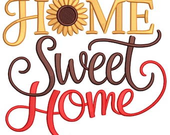 Puede incluir: Un diseño decorativo con la frase "HOME Sweet Home" en una fuente de escritura. La palabra "HOME" es dorada, con un girasol en lugar de la "O". "Sweet" es marrón y "Home" es roja.