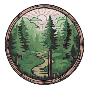 Puede incluir: Un diseño de bordado circular que presenta una escena de bosque con un camino sinuoso, árboles verdes y un sol asomándose entre las nubes.