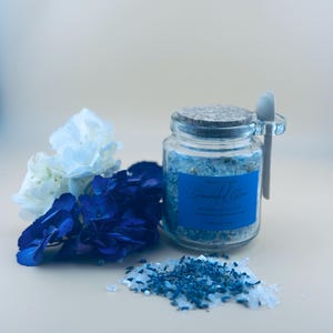 Healing & Renewal Bath Soak – Dead Sea and Epsom Salt, Oatmeal, Lavender, Chamomile, and Sage Essential Oils, Natural Botanical Bath Salts