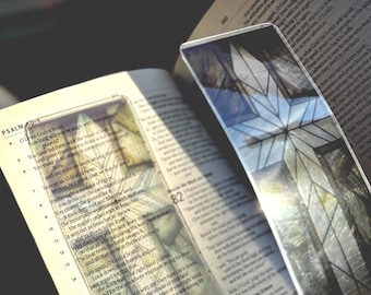 Marcapáginas transparente con diseño de vitral - Marcapáginas de las Escrituras Cristianas