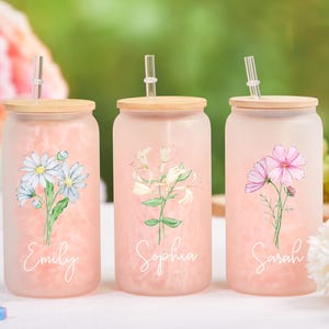 Personalized Birth Flower Tumbler With Name, Birth Flower Glass, Coffee Cup, Mothers Day, Gifts for Her , Bridesmaid Proposal, Party Favor