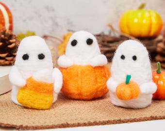 Wool Felted Ghosts with Pumpkins,Halloween Decoration,Set of Ghosts Decor ornament,Pumpkins Ghost Felted ornament Spooky Cute Ghosts Decor