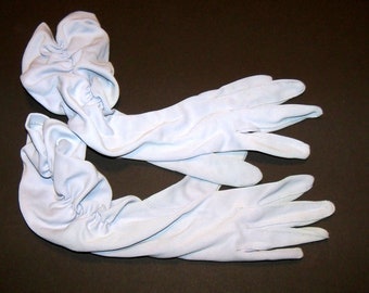 Vintage 1950s Baby Blue Ruched Nylon Gloves Size 6-1/2