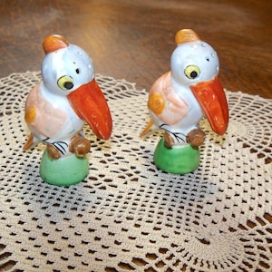 Vintage 50s Pelican Bird Ceramic Salt and Pepper Shakers, Red Japan, Cork Stoppers