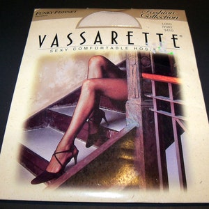Vintage 80s Funky FISHNET pantyhose Vassarette Stockings NEVER WORN unworn Ivory Size Large