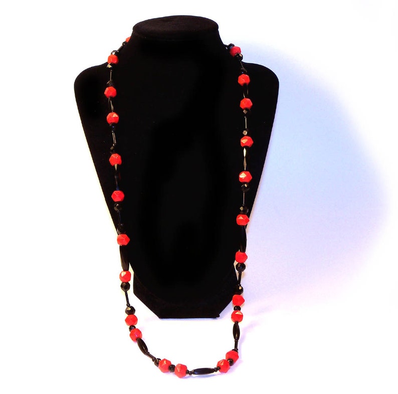 Antique Czechoslovakian Red and Black Glass Bead Strand Necklace image 3