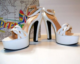70s Vintage Leather Platform Heels, White Disco Peep Toe Shoes, Size 7.5