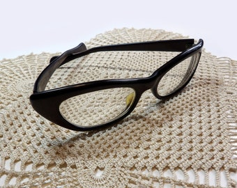 Classic 50's Pinup Cat Eye Glasses Frames Chocolate Brown Eyeglasses / Made in Spain