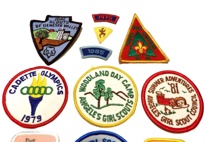 11 Vintage 70s & 80s Deadstock Girl Scout Patches Kangaroo Day, Cookies, Girl Scout Council Patch Applique image 3