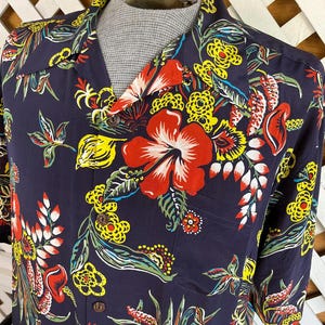 Classic Mens Hawaiian Shirt Avanti Silk