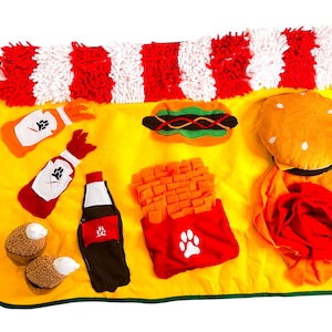 Burger themed snuffle mat for dogs, dog snuffle mat, dog enrichment, snuffle mat, mental stimulation toy