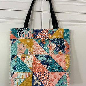 Quilted Tote Bag Project Bag Handbag Purse Summer Travel Wild Nectar Fabric Tote Handmade Gift for Quilter Quilted Bag Sewing Bag