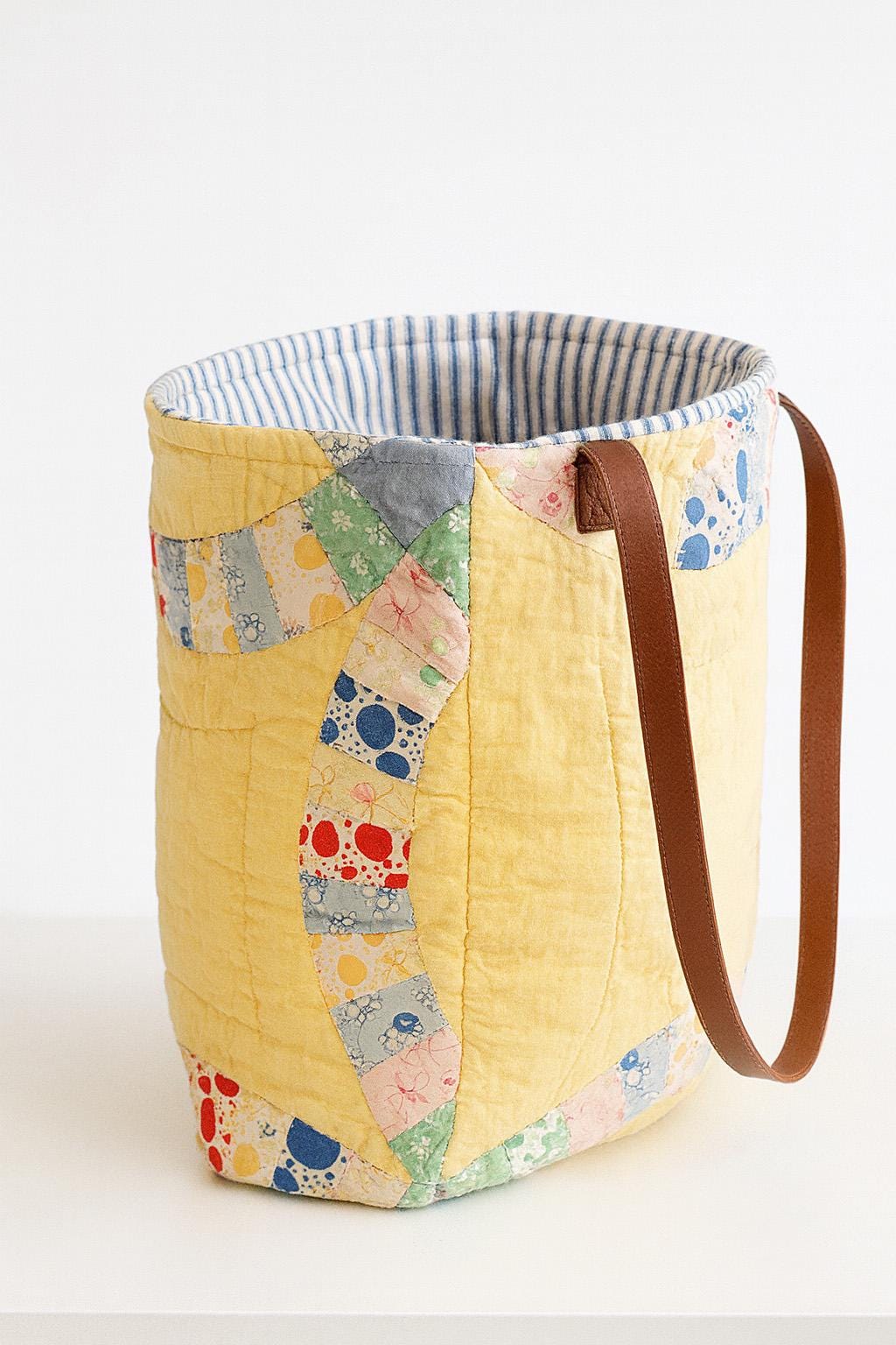 Vintage Quilt Tote Bag – Double Wedding Ring Purse • 1940s