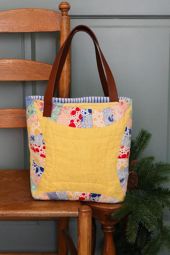 アンティークキルト　ダブルウエディング　グラニーバッグ Vintage Quilt Tote Bag – Double Wedding Ring Purse • 1940s
