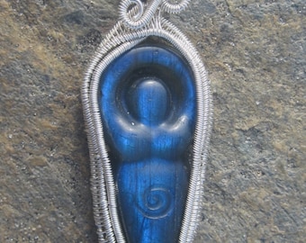 Divine Reflector///Carved Labradorite Goddess and Sterling Silver Pendant, One of a Kind, Handmade, Art