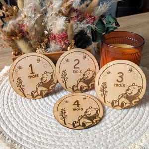 Carte étape bébé/grossesse en bois personnalisée – Lot de 3, 6, 9 ou 12 mois – Motif fleuri, jungle ou Winnie – Idée cadeau naissance
