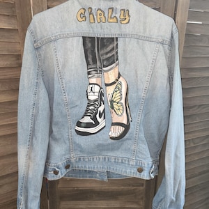 Veste en Jean Femme Upcyclée & Customisée- Style Girly Unique et Tendance
