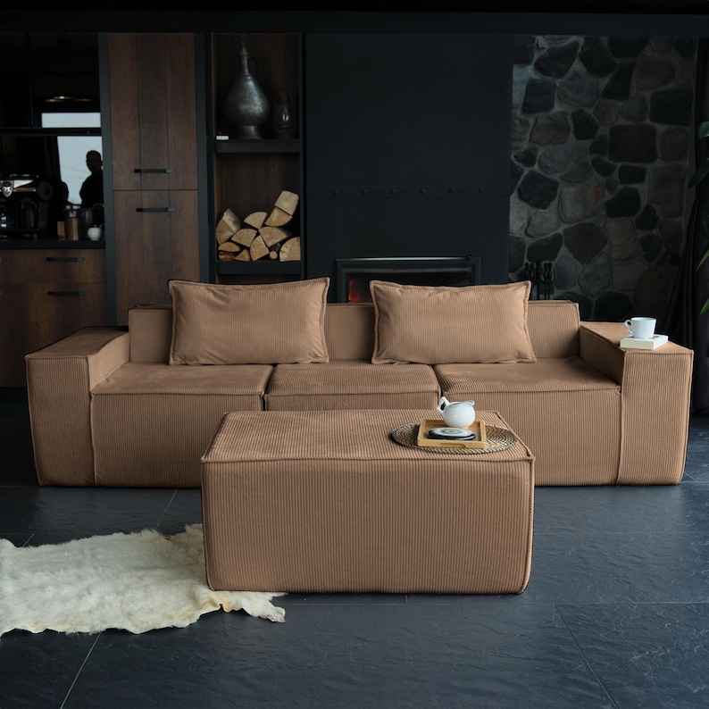 This teddy sectional floor sofa combines minimalist design with plush comfort. The washable teddy fabric is easy to maintain, while the soft floor-level structure enhances any calm and cozy interior.