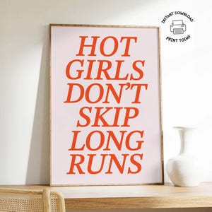 Arte murale alla moda per la corsa / Poster stampabile &quot;Ragazze sexy non saltano la lunga corsa&quot; / Regalo decorativo rosa pastello per maratoneti / Stampa fitness femminile
