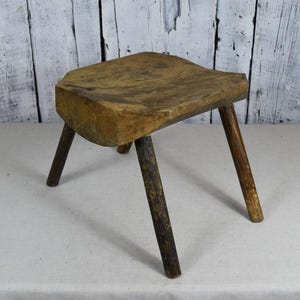 Tabouret en bois vintage/banc en bois rustique/petite table d'appoint en bois de ferme/banc en bois antique décoration intérieure extérieure