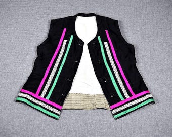 Vintage Ukrainian Folk Vest / Traditional Embroidered Vest / Unisex Sleeveless Outerwear