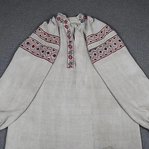 Vintage Embroidered Blouse / Traditional Ukrainian Blouse / Woven Embroidery Shirt / Vintage Vyshyvanka Dress / Antique Boho Blouse