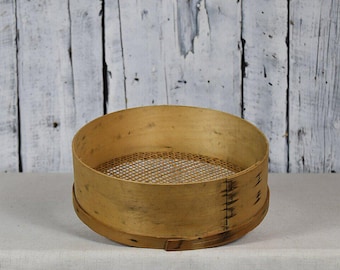 Antique Wooden Sieve / Vintage Flour Sifter / Rustic Farmhouse Kitchen Decor