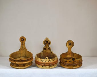 Vintage gesneden houten kom / primitief volkskunstdecor / Rustiek middelpunt van de boerderij