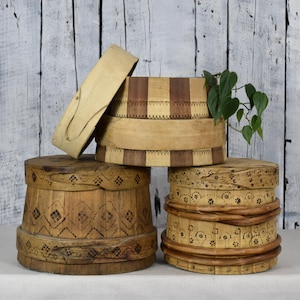 Vintage Wood Bowl with Lid / Rustic Lidded Vessel / Handmade Wooden Container / Decorative Wood Box / Wood Storage Bowl / Farmhouse Decor