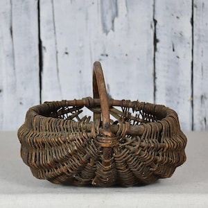Antique Wicker Basket / Vintage Woven Storage Basket / Handmade Garden Basket / Rustic Decor Basket