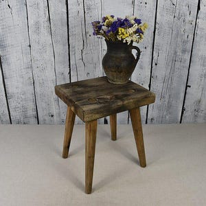 Tabouret en bois vintage/banc en bois rustique/petite table d'appoint en bois de ferme/banc en bois antique décoration intérieure extérieure