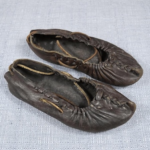 Vintage Leather Sandals / Handmade Boho Shoes / Strappy Flat Sandals / Retro Brown Sandals / Unique Vintage Shoes / Womens Summer Shoes