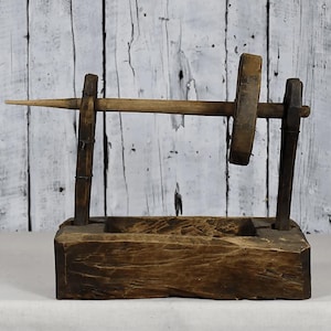 Antiek houten spinnewiel / Vintage garenspinner / Handgemaakte garenmaker / Vintage vezelgereedschap / Rustiek huisdecor