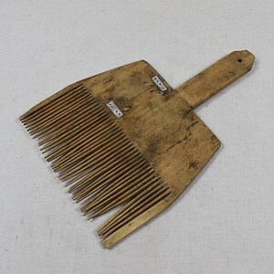Antique Wooden Wool Comb / Rustic Hand Carder / Vintage Fiber Processing Tool / Farmhouse Decor
