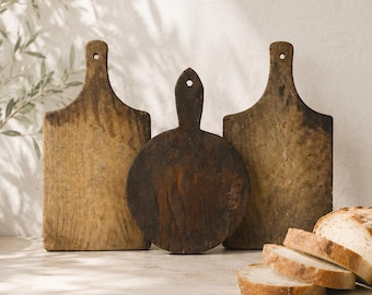 Rustic Wooden Cutting Board / Vintage Farmhouse Kitchen Decor