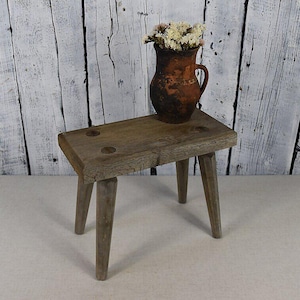 Tabouret en bois vintage/banc en bois rustique/petite table d'appoint en bois de ferme/banc en bois antique décoration intérieure extérieure