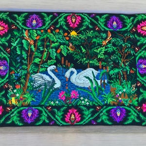 ヴィンテージウールラグ 白鳥のシーン / ウクライナ製ウォールラグ / 花柄白鳥カーペット 壁掛け / フォークアートタペストリー / 手織りレトロ装飾