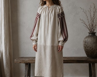Vintage Embroidered Ukrainian Blouse / Vyshyvanka Shirt