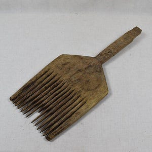 Antique Wool Comb / Vintage Wooden Comb / Wool Picker Carding Tool / Fiber Comb for Spinning / Handmade Wool Comb / Wool Spinning Tools